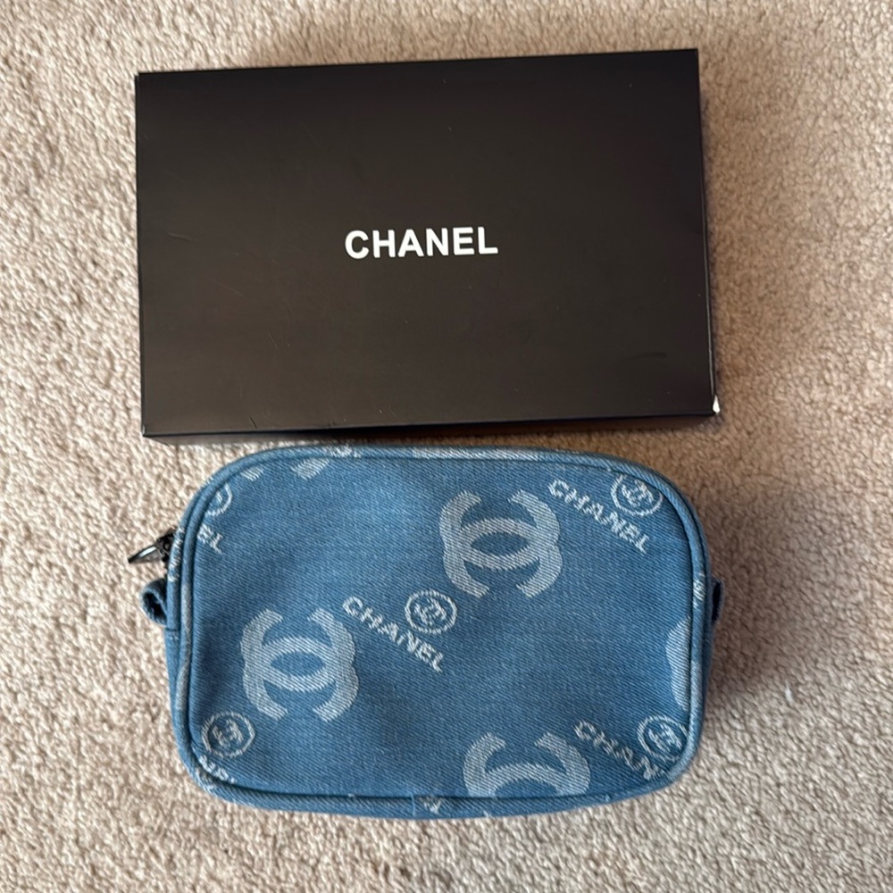 Chanel makeup pouch